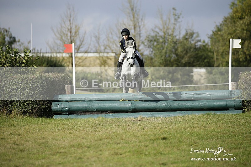  WWHT 171021 3229 - Intermediate (0.90m)  17/10/21