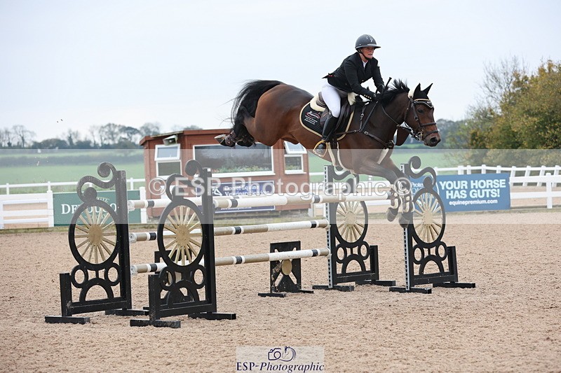 241101A-130737-01962 - FRI Cls 6 Foxhunter and 1.20m Open