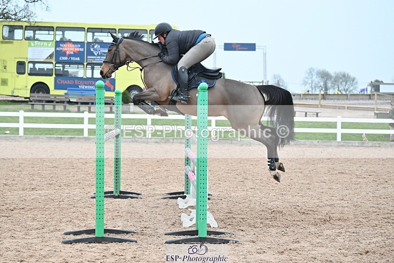 240113A-143757-02404 - Cls 13 Foxhunter and 1.20m Open