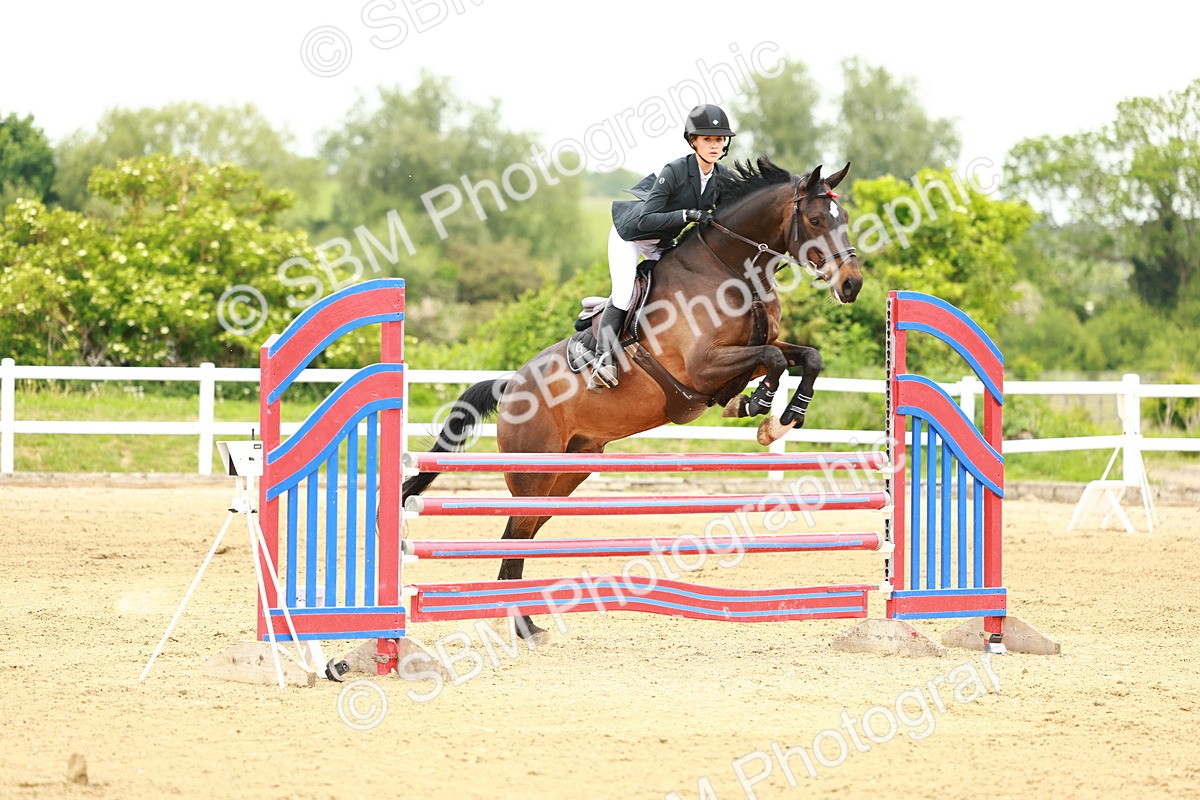 SBM_001106 - Class 4 - Senior Newcomers - 1.10m