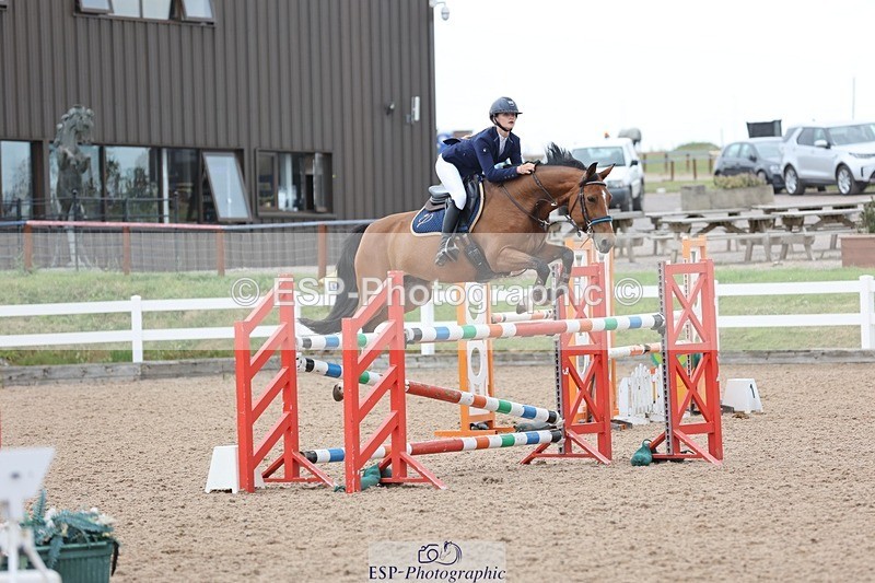250625-153811-01472 - Cls 6 Foxhunter and 1.20m Open