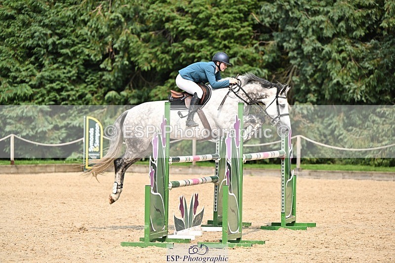 240818-151130-05117 - Cls 12A Snr Foxhunter & 1.20m Open