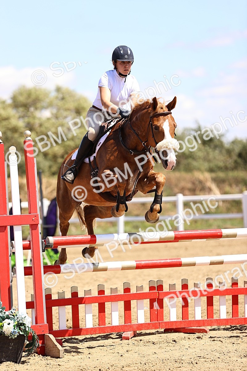 SBM_014495 - Class 15 - Senior Newcomers - 1.10m Open