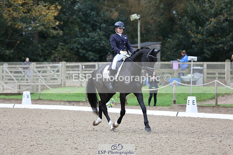 241024-102112-01565 - 132-Mollie.Summerland-MOJO