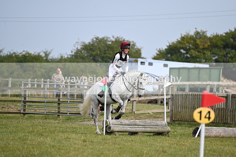 WJ6_1700 - 60cm XC Time 13:22 to 13:53