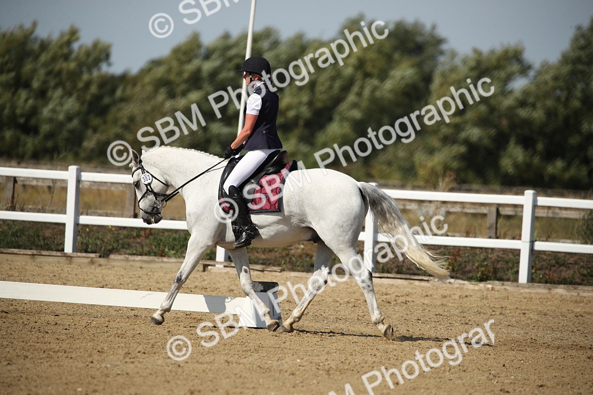 SBM_004245 - Class 11 - Novice 5 - 10.24-11.20