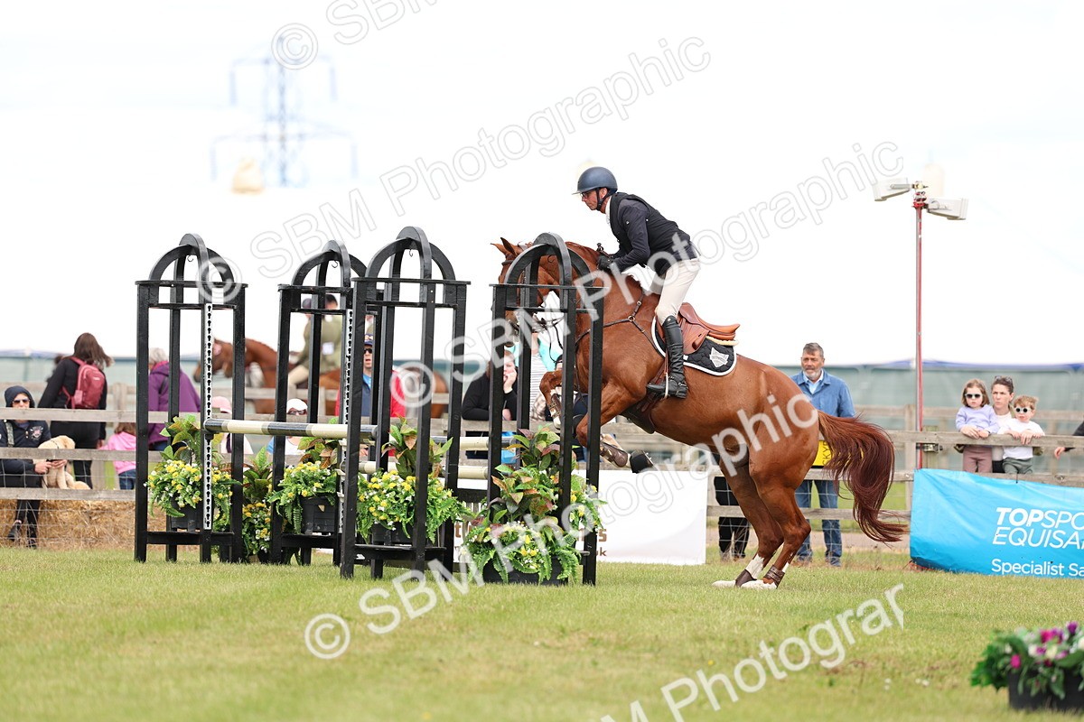 SBM_13733 - Class 206 - Senior Newcomers - 1.10m Open