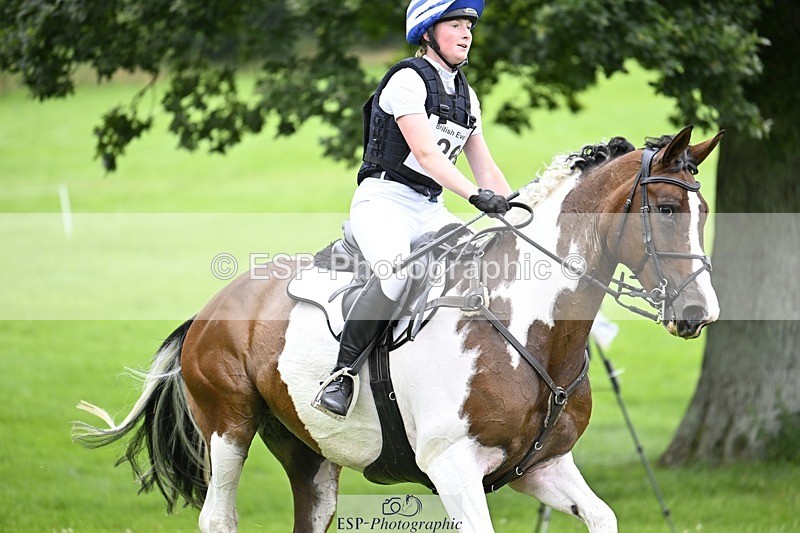 240803-115458-03829 - 026-Amber_Williams-COSMIC_MIKADO