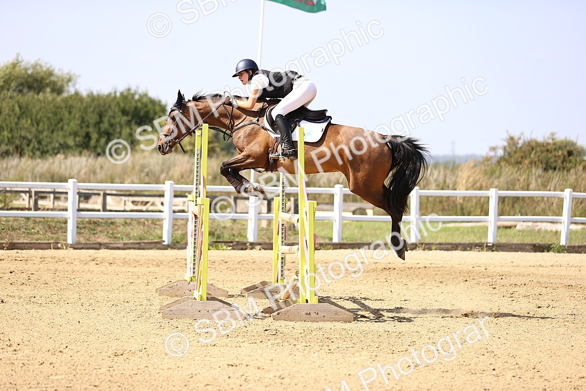 SBM_006853 - Class 13 - Senior Newcomers - 1.10m