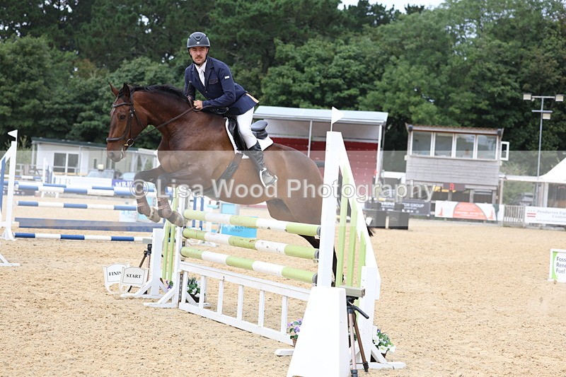 3E7A6346 - Class 8: Senior Newcomers/1.10m open