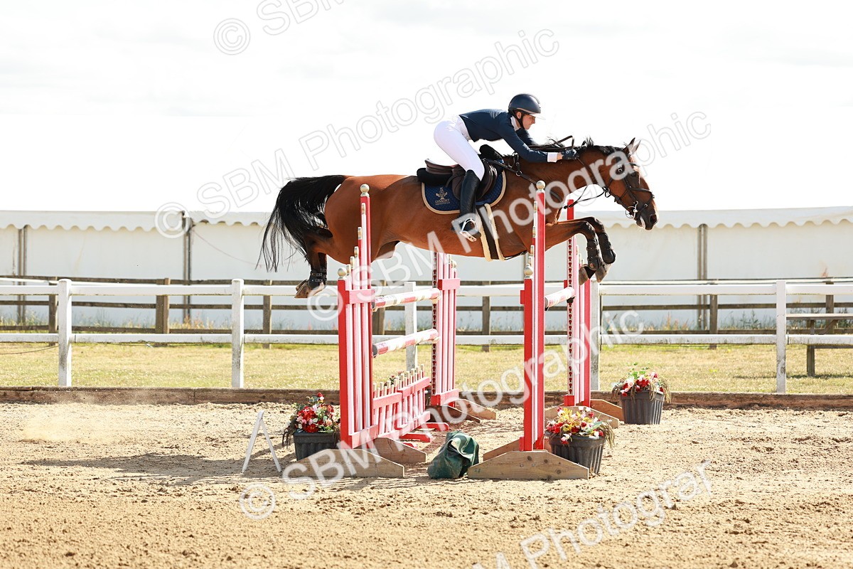 SBM_020532 - Class 23 - Senior Foxhunter - 1.20m