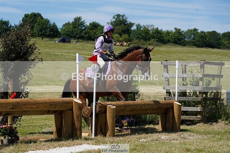 240629X-140314-3093 - 204-Becca_Robinson-VINNIE_SPARKLES