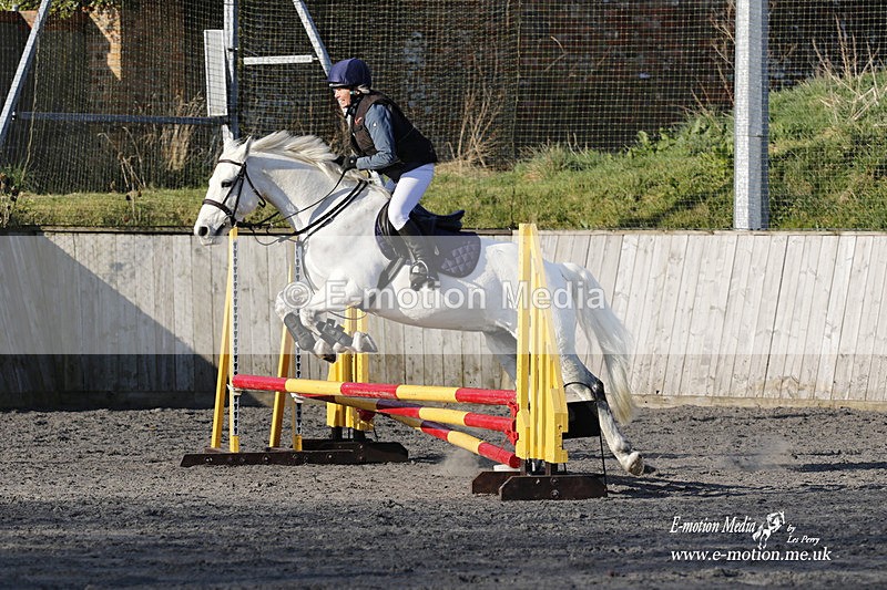 _EST0083 - Bourne Valley Riding Club Winter Showjumping 27/03/22