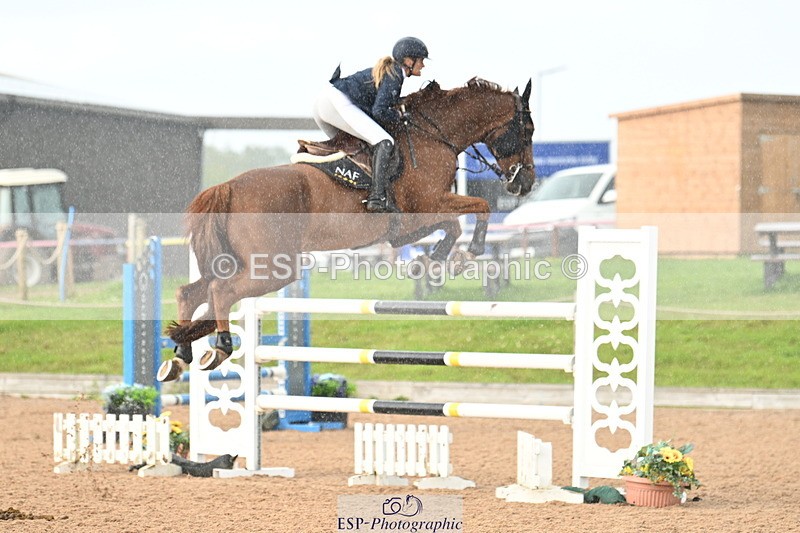 240912A-160752-02411 - Cls 6 National 1.40m Open