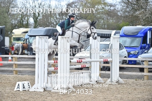 BPP_4033 - CLASS 4 Senior Newcomers/ 1.10m Open