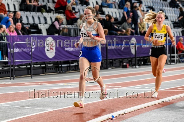 SeniorInd25-911463 - Track Female Set Two