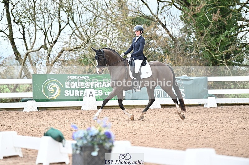 240218A-103216-05567 - 161-Katie.Warner-Active.Nuvalari