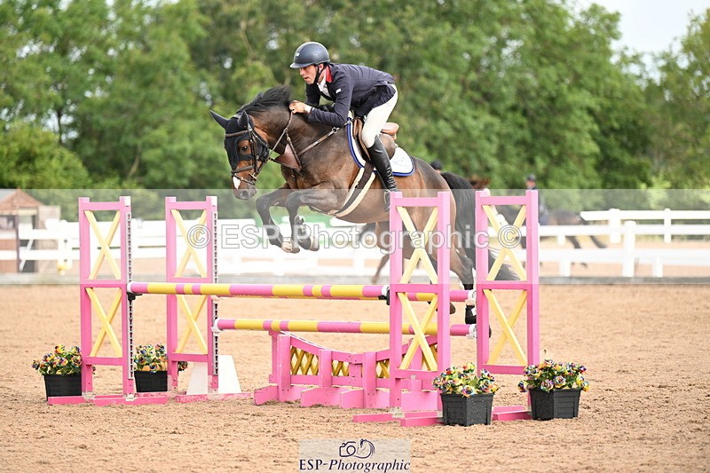 240802A-083810-03202 - Cls 21 A&B Brit Nov & 90cm Open