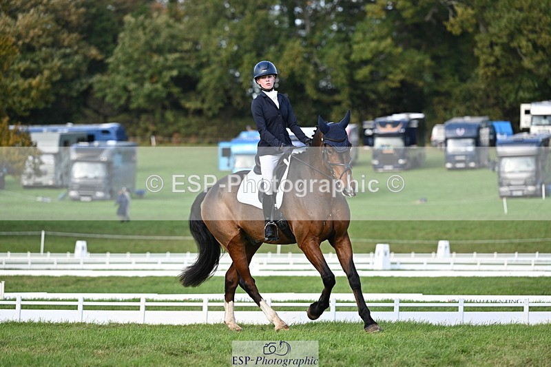 251024A-153237-14081 - E-398-Fenella.Redvers