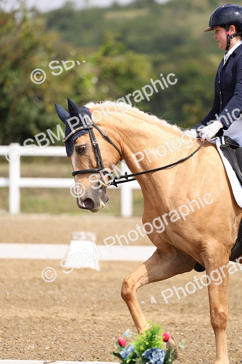 SBM_006131 - Class 6 - novice 6 - 11.50-12.46