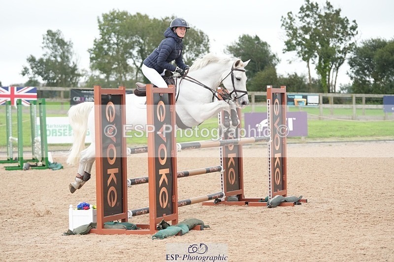 250920-122634-01264 - Cls 10 Pony Foxhunter and 1.10m