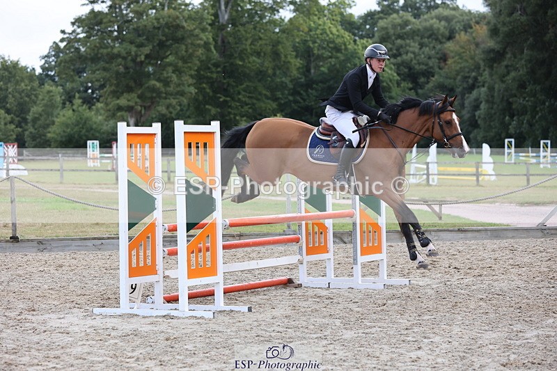 250829A-104646-01221 - Cls 7 British Novice and 90cm