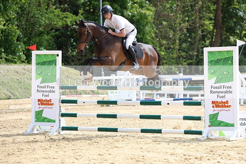 3E7A7256 - Class 7: Senior Newcomers/1.10m open