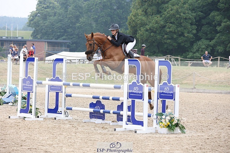 230618-104959-10281 - Cls 19 Pony Intro 1m