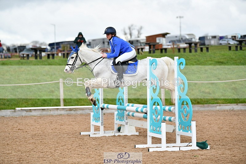 240309A-130238-00950 - Cls 19+20 Club and Schools 80cm