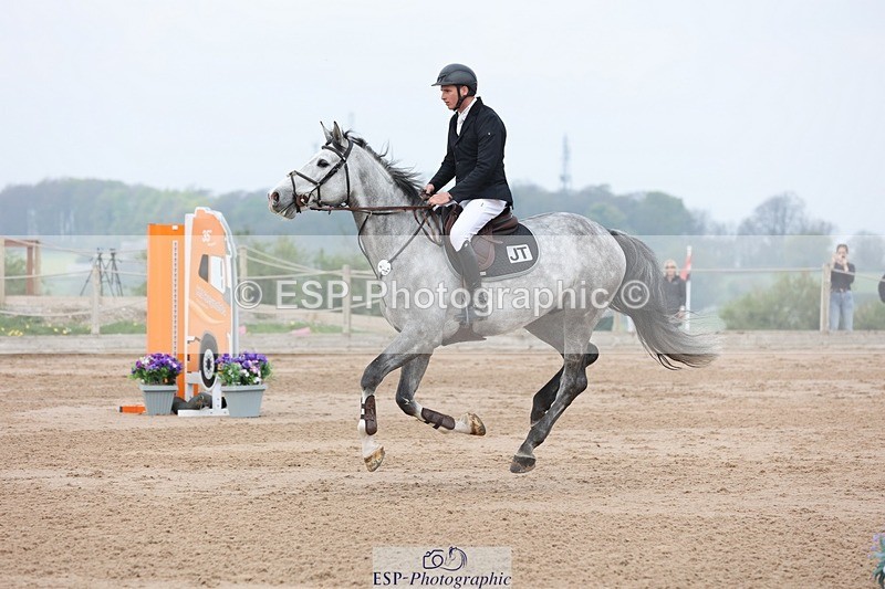 250424-113956-04991 - Cls 1 - 2 Star Small Tour