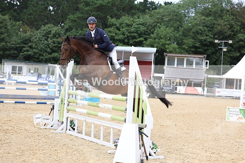 3E7A6345 - Class 8: Senior Newcomers/1.10m open