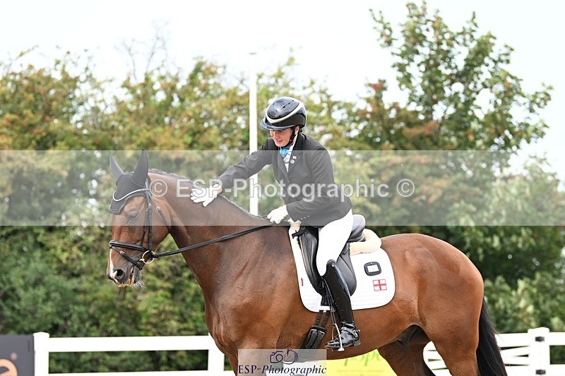 250907-130642-09976 - 031-Rebecca.ParsonageMr.T.STW