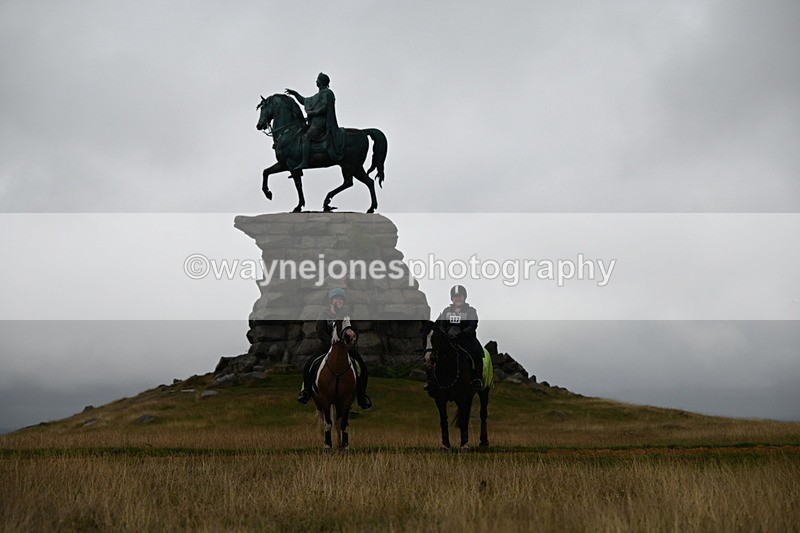 DSC_1974 - Time at Statue 12:13 to 12:32