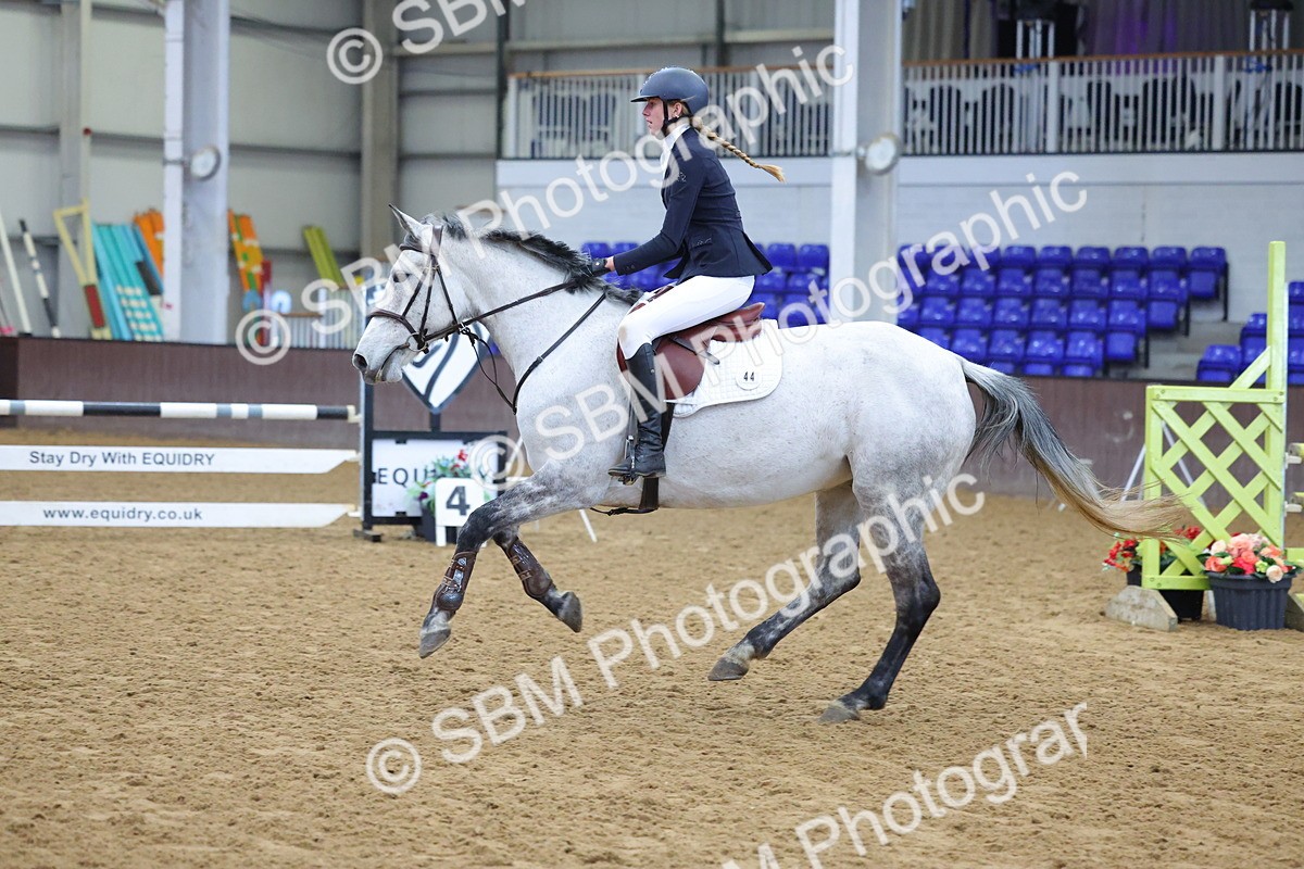 SBM_009555 - Class 20 - Senior British Novice/ 90cm Open - First Round (0.90m)