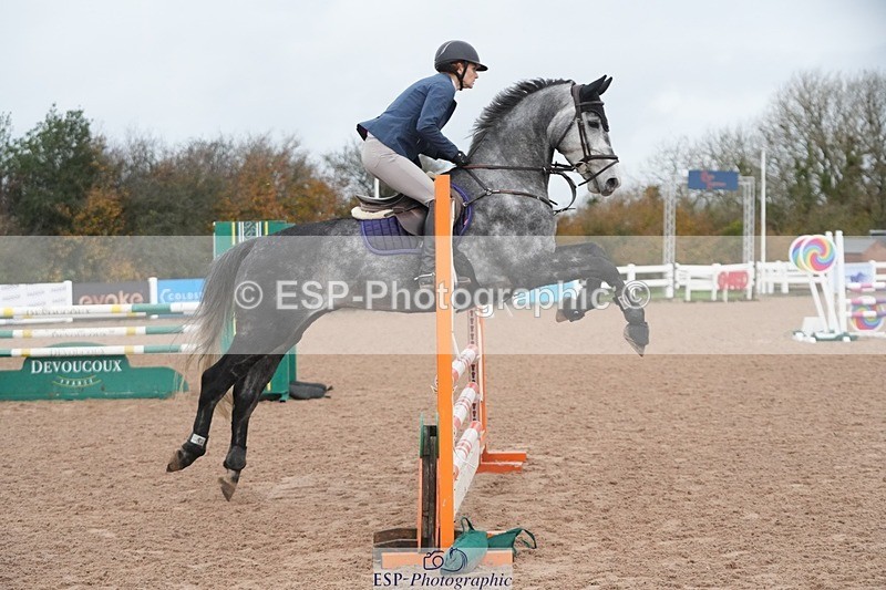 251109-083830-03047 - Cls 15 British Novice and 90cm Open