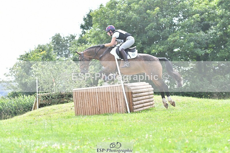 240803-144953-08051 - 225-Molly_Swain-SOCKS