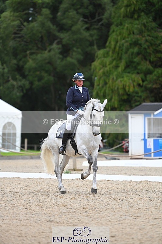 230813-173534-08704 - Cls 14 Medium Silver 16.45 to End