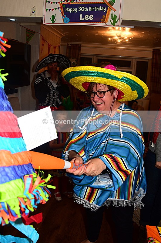 LEE-333 - Lee's 30th
