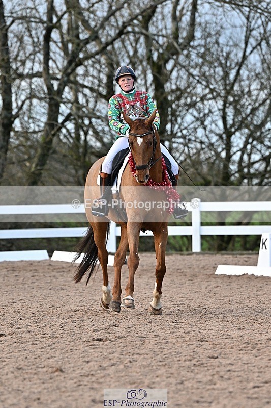 241214-150540-03090 - 137-Tyler.Bradshaw-Gijsbert