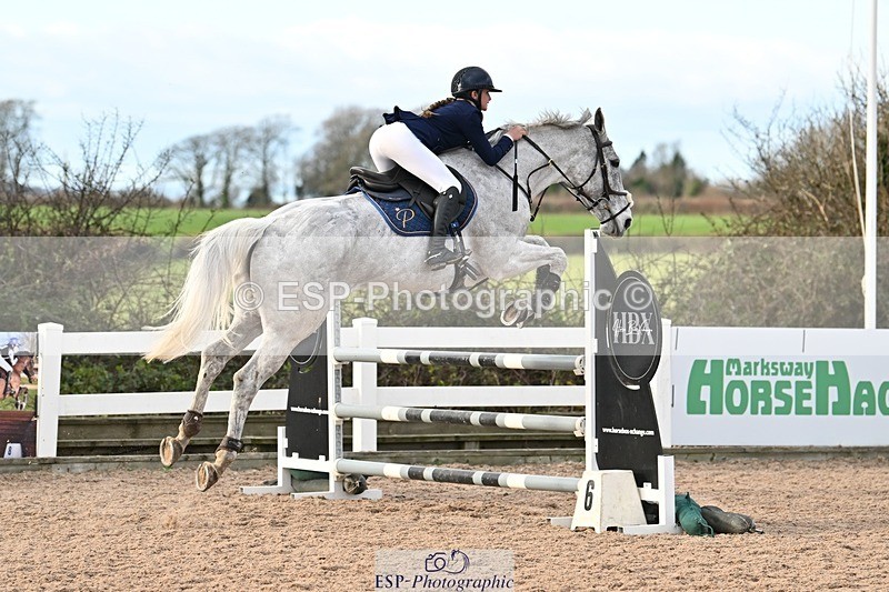 241208-132438-01768 - Cls 21 Newcomers and 1.10m Open