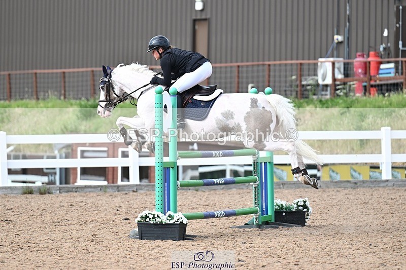 260627-175305-05879 - Cls 27 Foxhunter and 1.10m