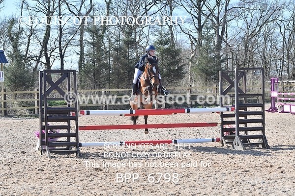 BPP_6798 - CLASS 14 SUN Springboard 128cm/ 138cm Restricted Handicap