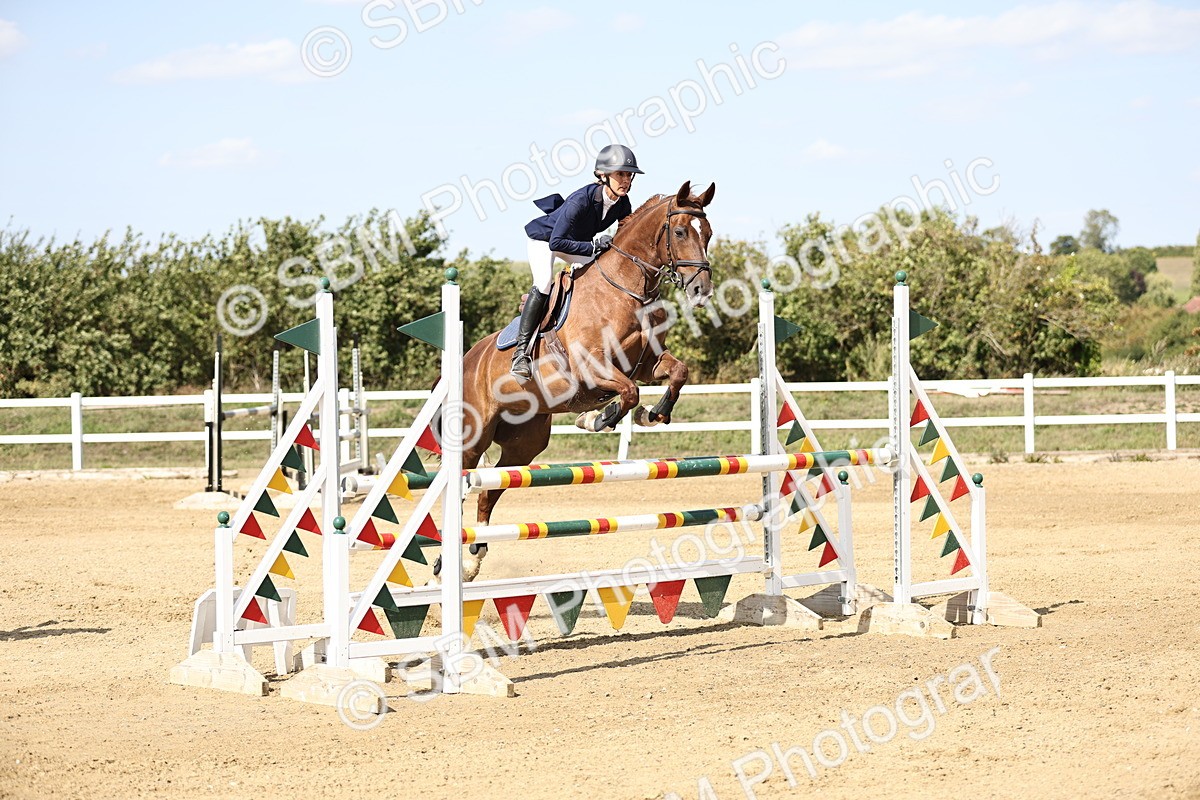 SBM_005149 - Class 6 = Senior Newcomers - 1.10m Open