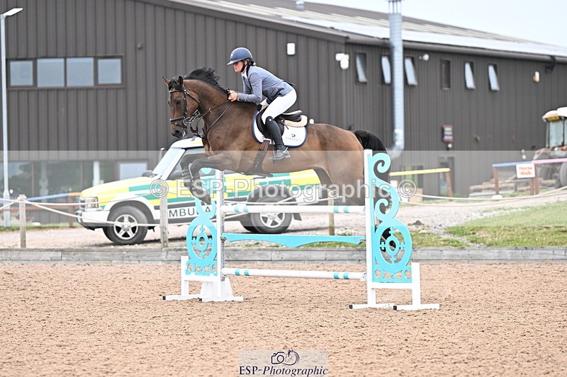 240828A-160504-01272 - Cls 5 Snr Foxhunter and 1.20m Open