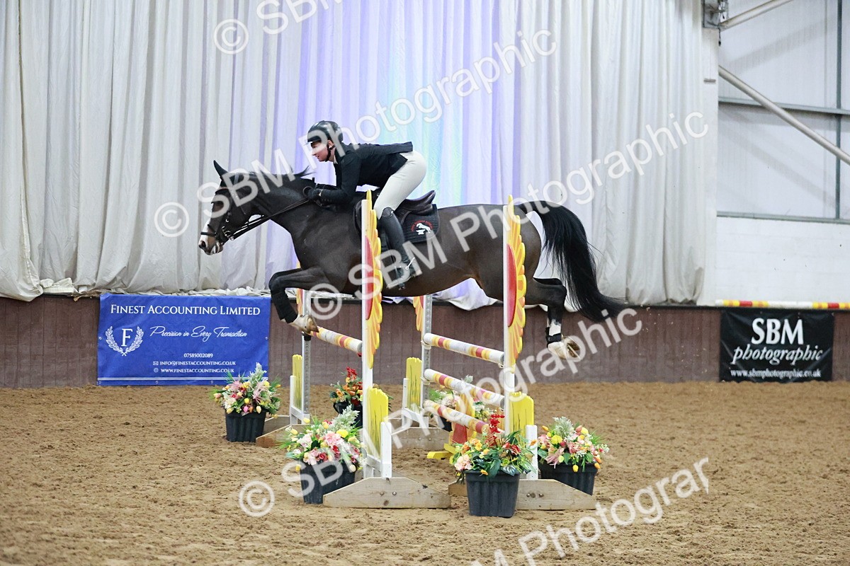 SBM_004346 - Class 17 - Senior Newcomers - 1.10m