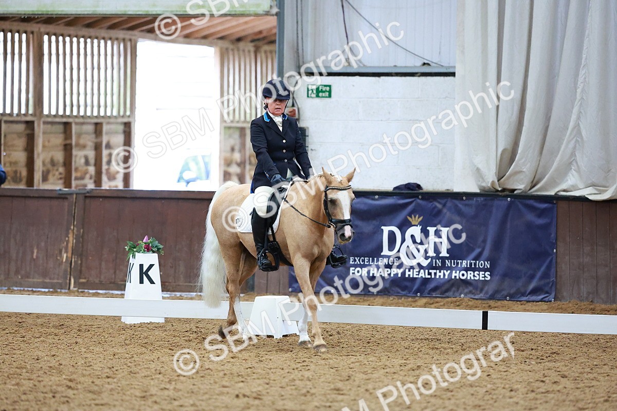SBM_004299 - Class 12 - E2 Championship - 14.50-15.53