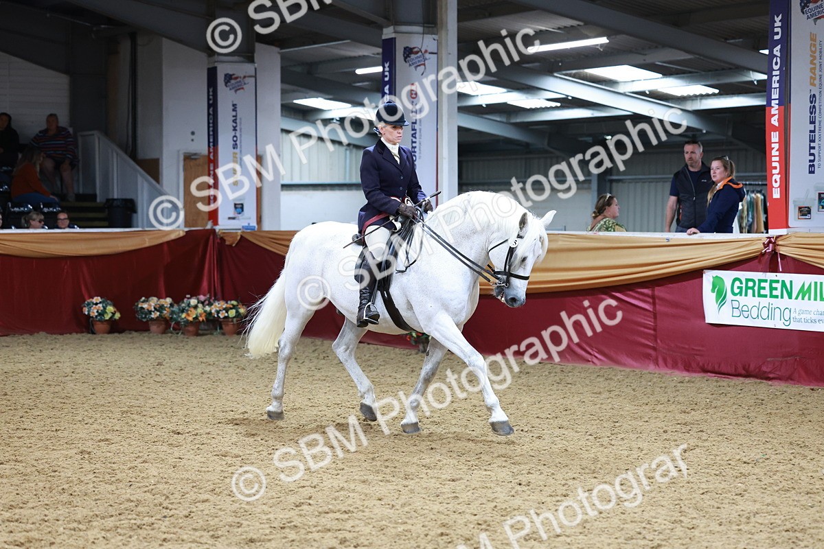 SBM_18928 - Class 952 - M&M Ridden Supreme Final