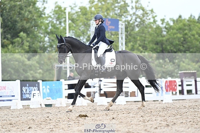 250907-124548-08125 - 034-Jasmine.SmithNigrasine.Rain