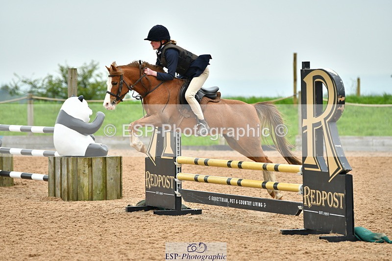 230513A-090554-00022 - Cls 11 Stepping Stones 128+138cm