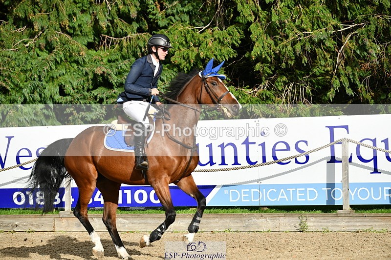 251004A-155732-02031 - Classes 8 & 9 70cm